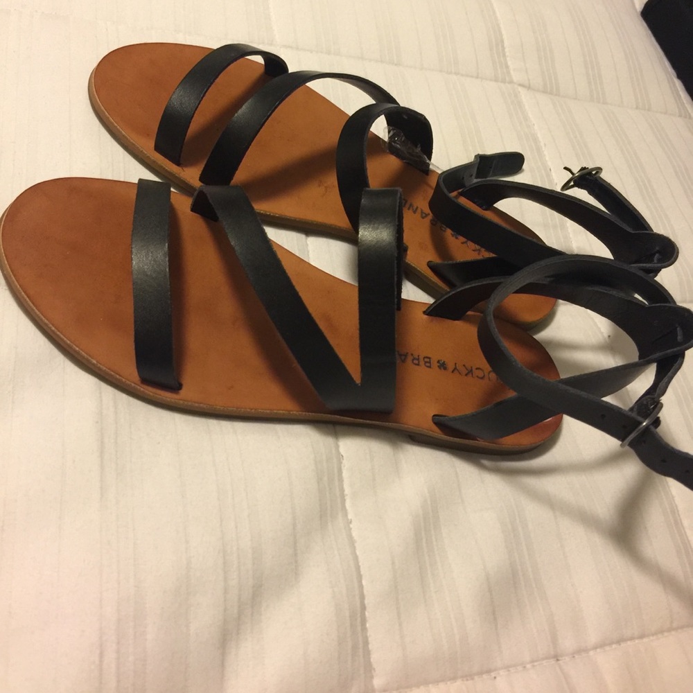 Black strapped gladiator sandals